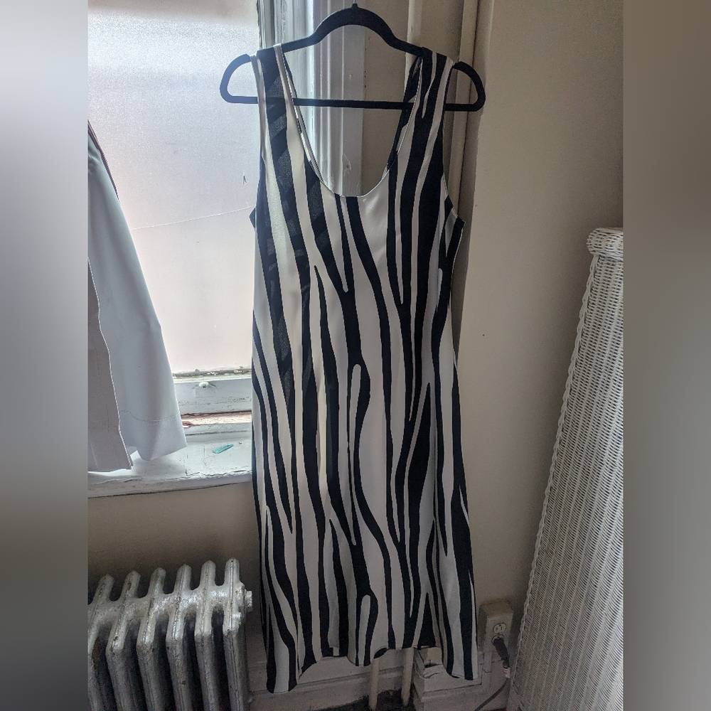 ASOS DESIGN Curve bias satin tie detail midi dress zebra print Size 16 - Picture 3 of 4